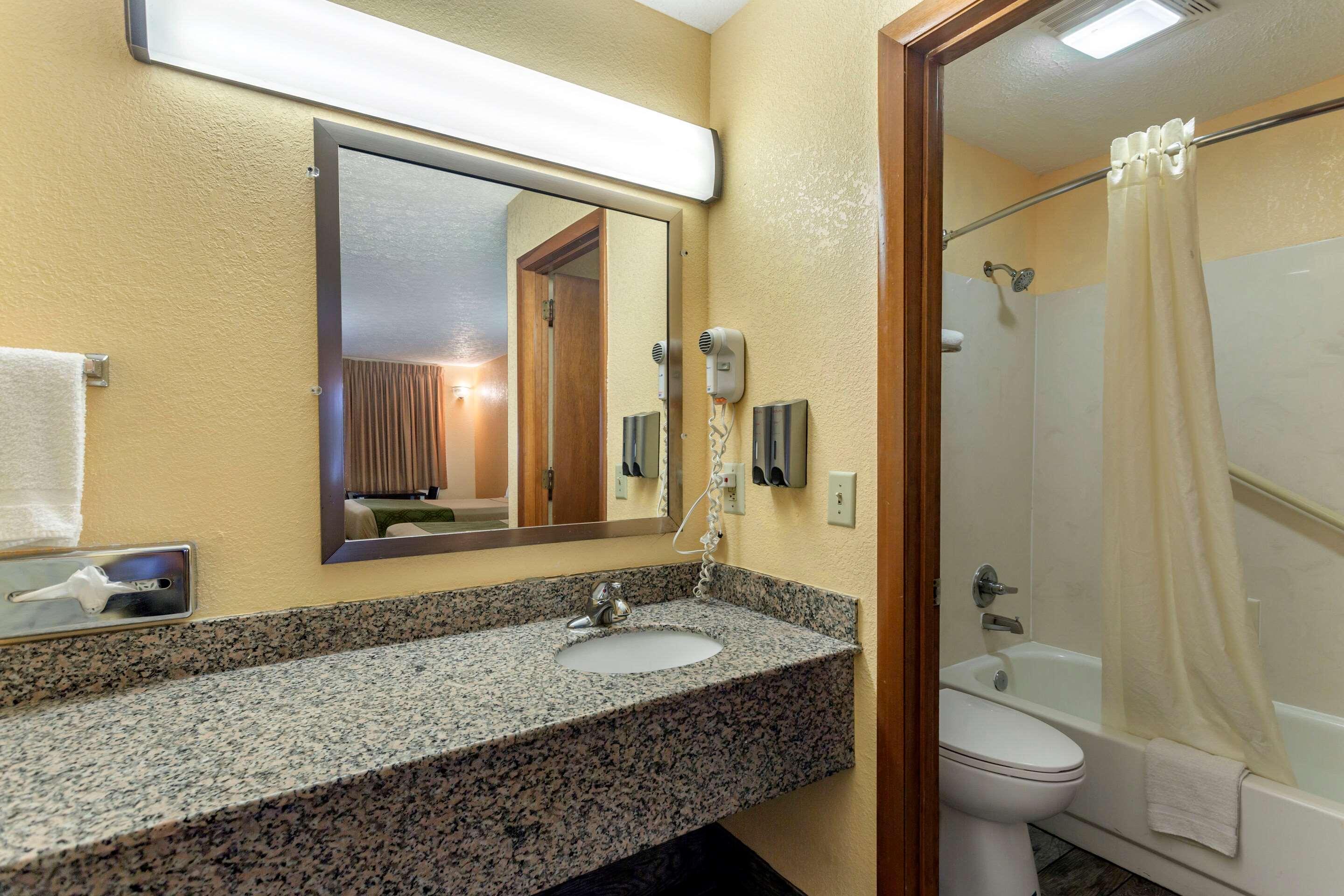 Econo Lodge Nashville North - Opryland Dış mekan fotoğraf