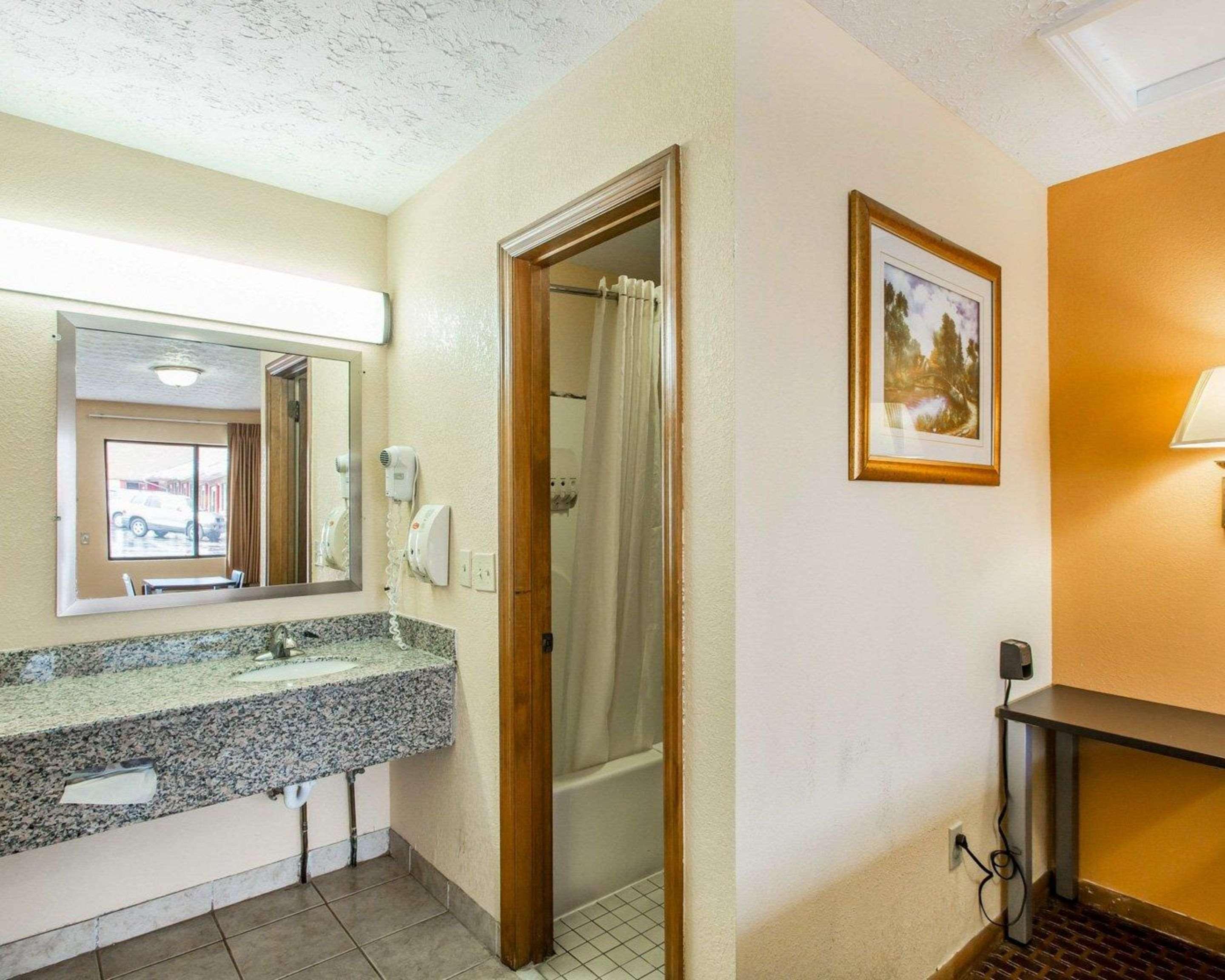 Econo Lodge Nashville North - Opryland Dış mekan fotoğraf