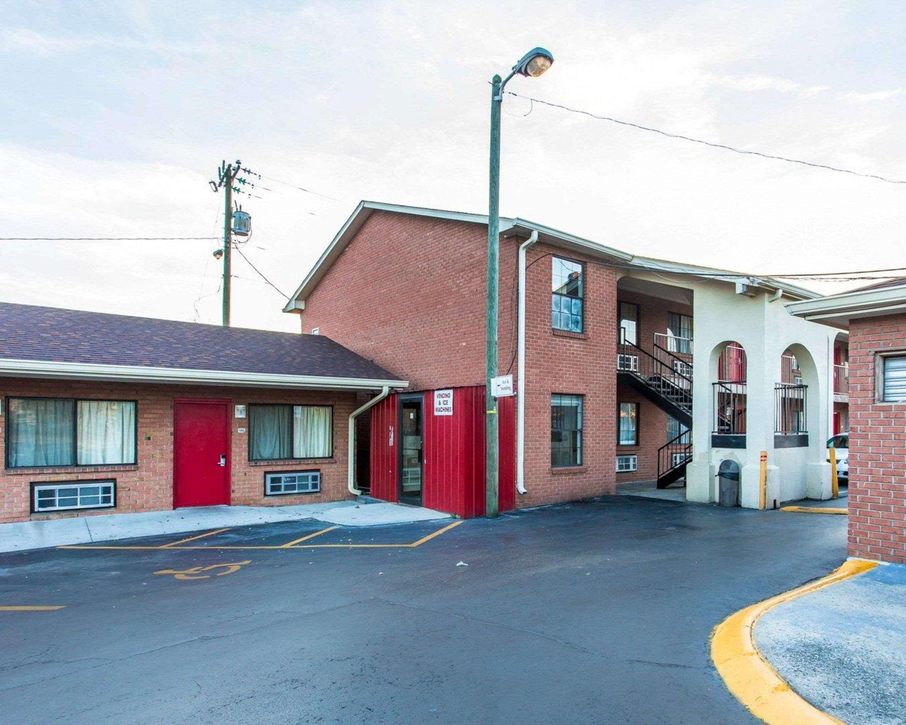 Econo Lodge Nashville North - Opryland Dış mekan fotoğraf